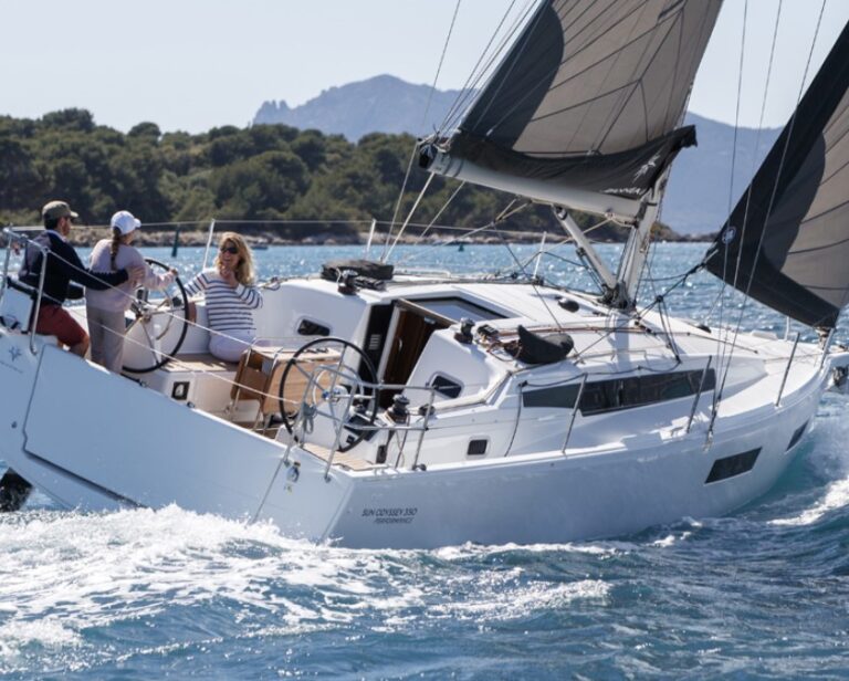 Sun Odyssey 350